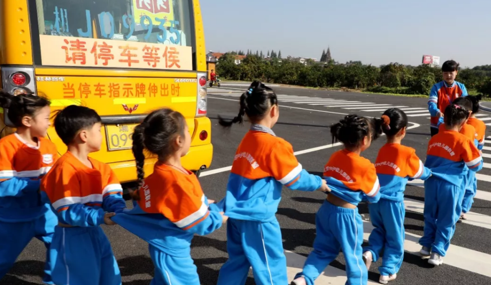 常德市湘北汽車運輸有限公司,常德包車客運,常德旅游服務(wù),校車服務(wù)