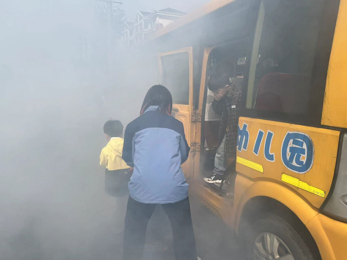 常德市湘北汽車(chē)運(yùn)輸有限公司,常德包車(chē)客運(yùn),常德旅游服務(wù),校車(chē)服務(wù)
